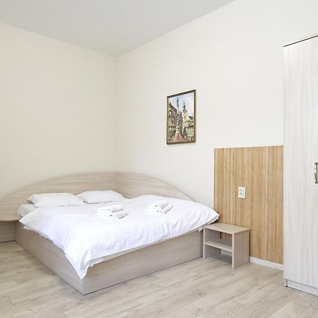 Buk Apartments On Doroshenka 25 리비프 외부 사진